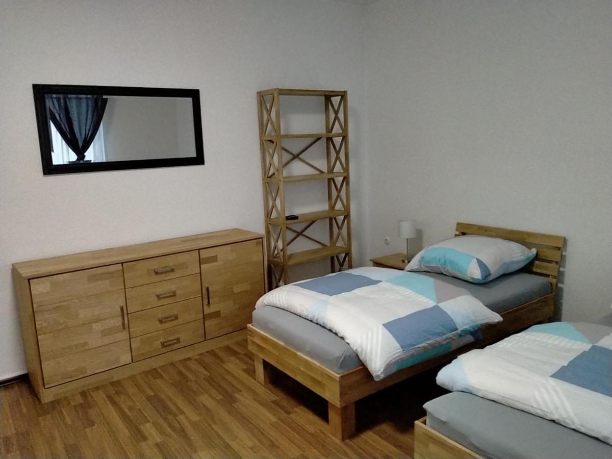 Ferienwohnung Macfewo Im Zentrum Von Mayen Extérieur photo
